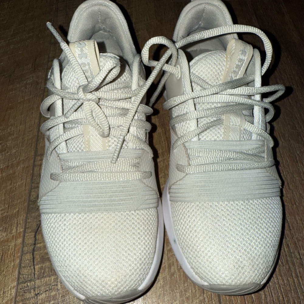 Under armor gym shoes